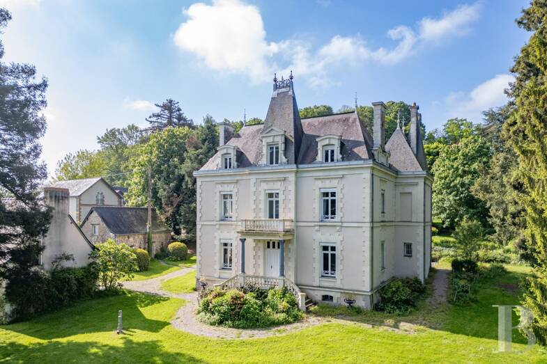 Château à vendre 1 150 000 € 20 pièces 7 chambres 400 m² 102 182 m² de terrain Segré 49500