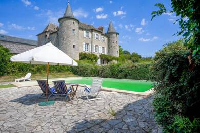 Château à vendre 725 000 € 12 pièces 7 chambres 366,2 m² 6 000 m² de terrain Villefranche-de-Rouergue 12200