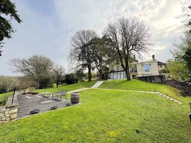 Château à vendre 2 950 000 € 12 pièces 582,9 m² 12 793 m² de terrain Centre-Stade Chambéry 73000
