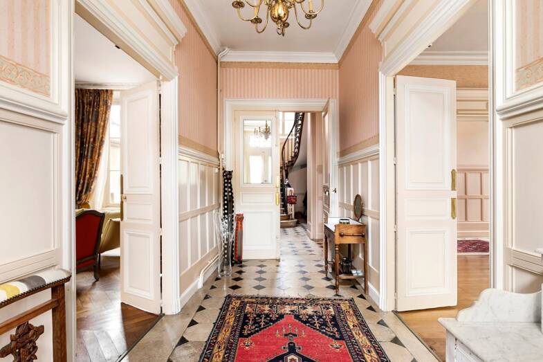 Hôtel particulier à vendre 798 000 € 12 pièces 5 chambres 350 m² 350 m² de terrain Auxerre 89000