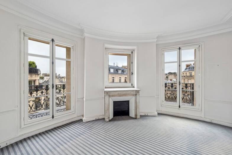 Espace bureau à vendre 3 949 999 € 230 m² de bureaux divisible de 230 m² à 230 m² Chaillot Paris 16ème 75016