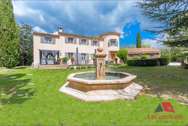 Mas à louer 6 375 € 7 pièces 6 chambres 262 m² Aix en Provence 13540