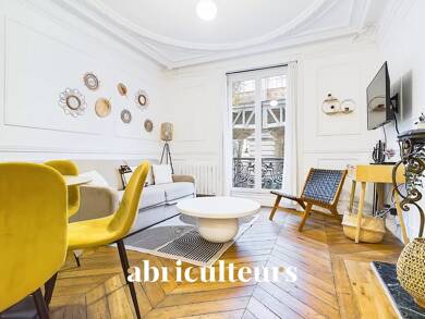 Appartement à vendre 475 000 € 3 pièces 2 chambres 53 m² Étage 1/6 Saint Vincent de Paul-Lariboisière Paris 10ème 75010
