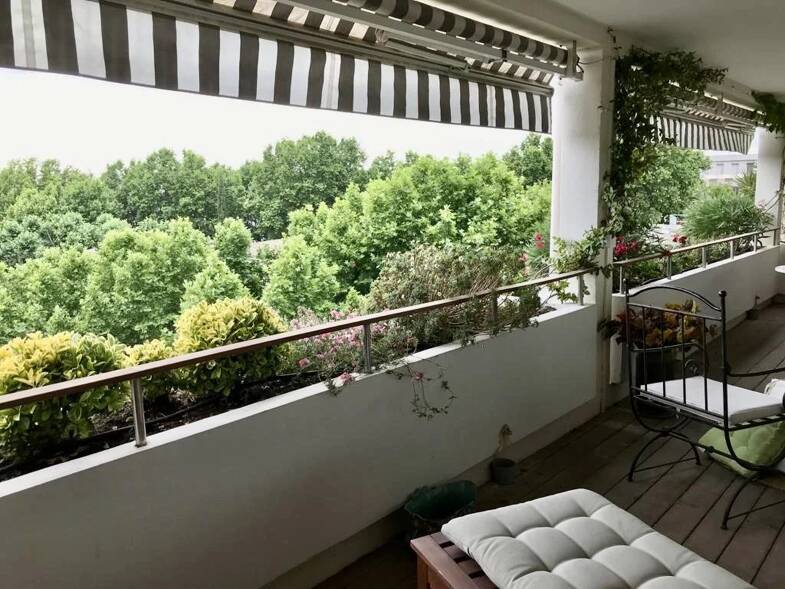 Appartement en viager occupé Bouquet 265 000 € 6 pièces 3 chambres 143 m² Étage 2/3 Arles 13200