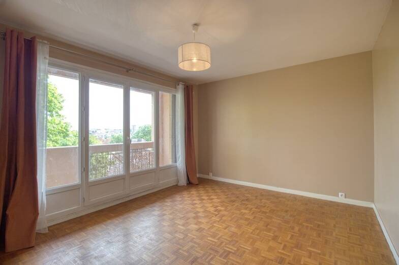 Appartement à vendre 145 000 € 2 pièces 1 chambre 46 m² Étage 2/3 Les Champs Thibaux Sartrouville 78500
