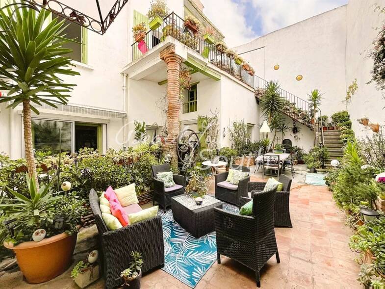 Hôtel particulier à vendre 599 000 € 11 pièces 7 chambres 360 m² Rivesaltes 66600