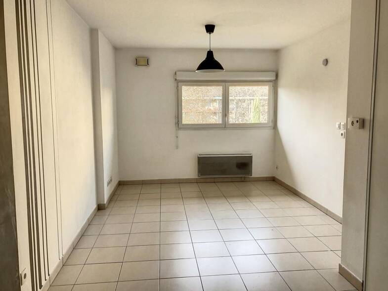 Appartement à louer 510 € 2 pièces 1 chambre 36,5 m² 2ème étage Synagogue-Bonaventure Avignon 84000
