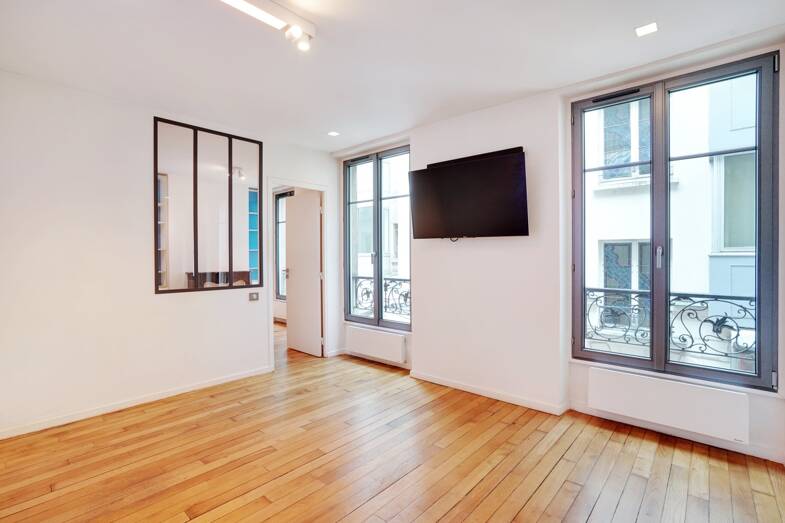 Local commercial à louer 3 450 € 70 m² de surface de vente Paris 14ème 75014